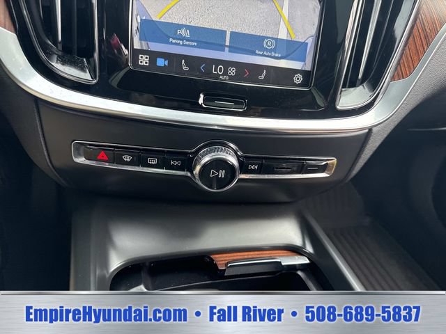 Used 2025 Volvo V60 B5 Cross Country Plus AWD/4WD image 26