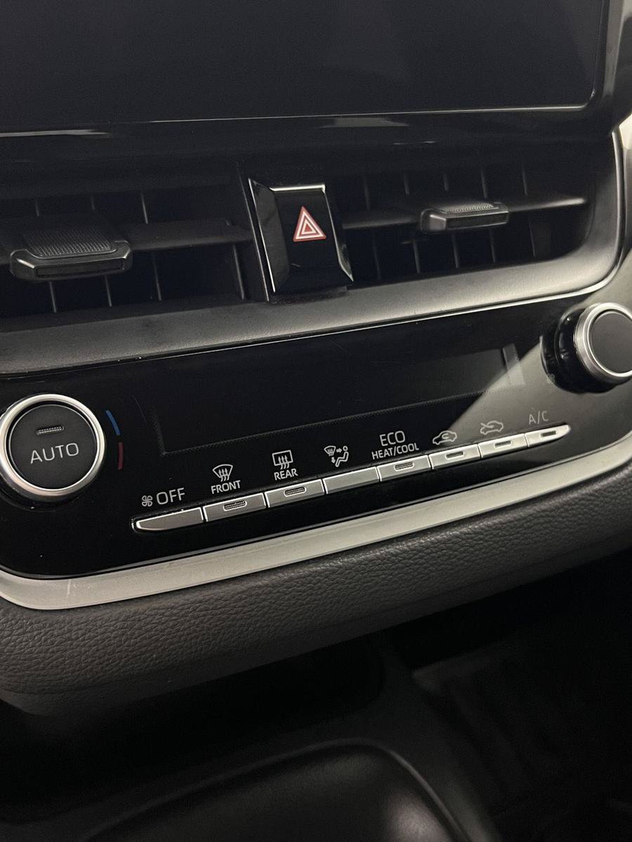 Used 2024 Toyota Corolla LE FWD image 8