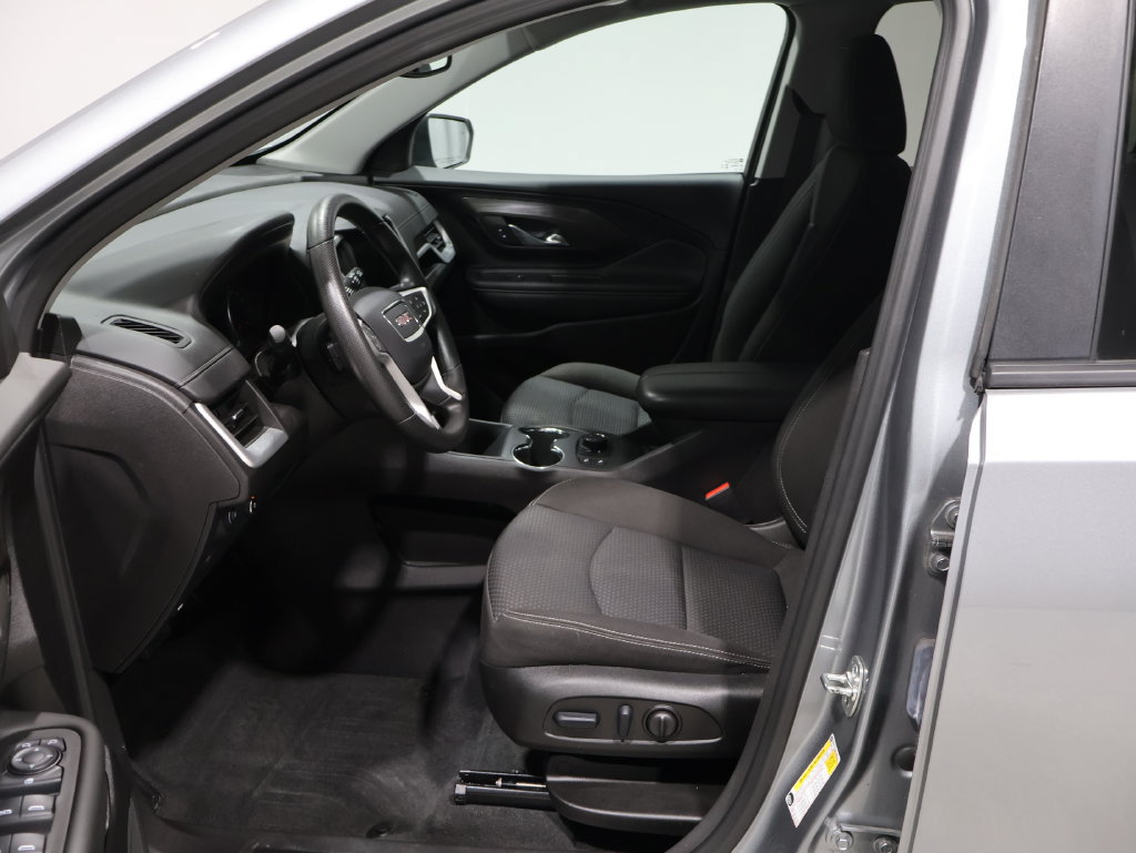 Used 2024 GMC Terrain SLE w/ Driver Convenience Package AWD/4WD image 11