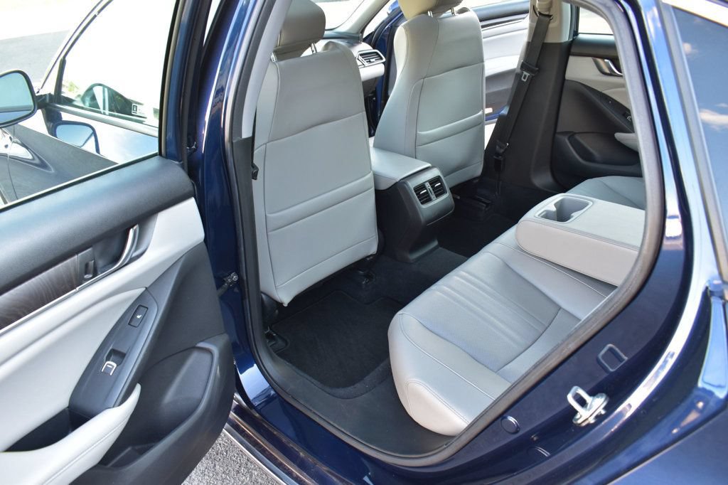 Used 2019 Honda Accord Touring image 23