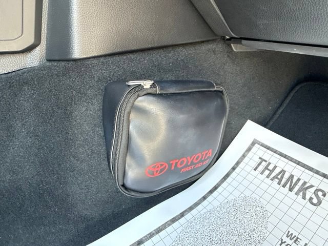 Used 2025 Toyota Tacoma SR5 AWD/4WD image 37