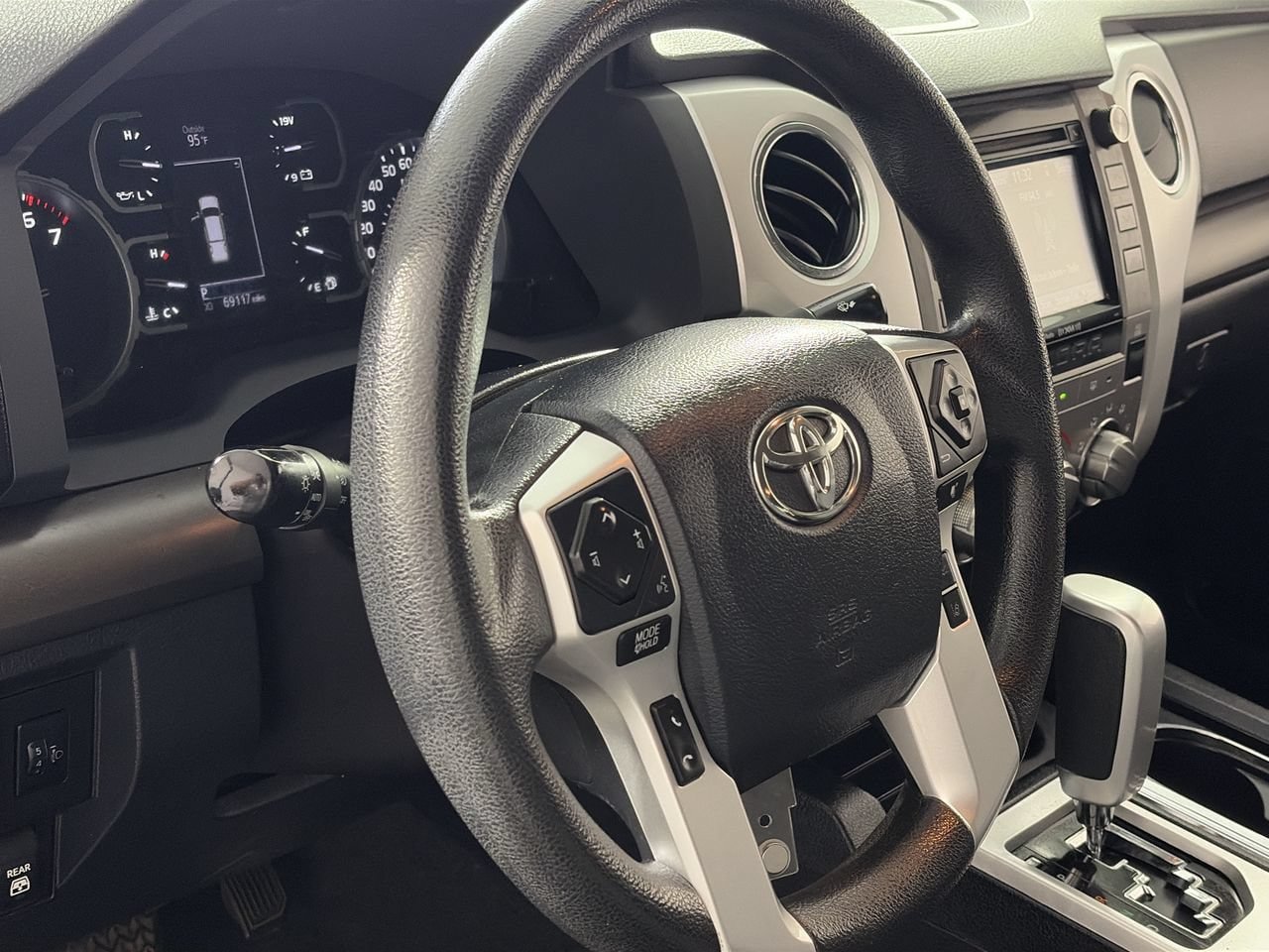 Used 2019 Toyota Tundra SR5 w/ SR5 Convenience Package RWD image 13