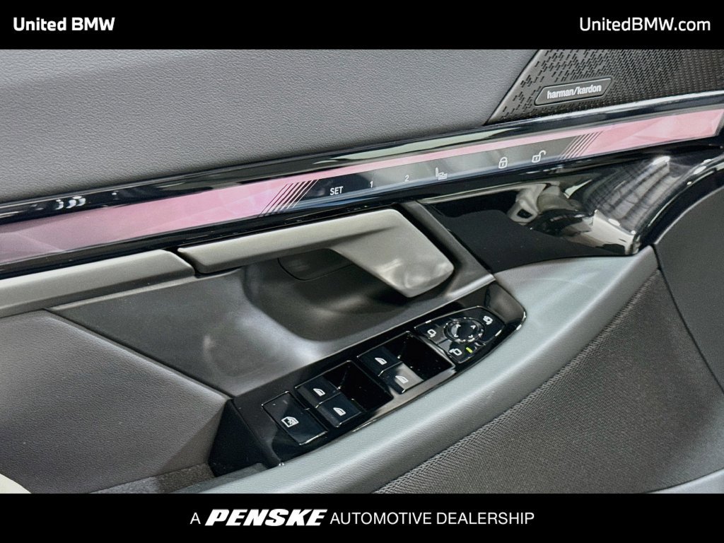 New 2027 BMW 530i w/ Premium Package RWD image 3