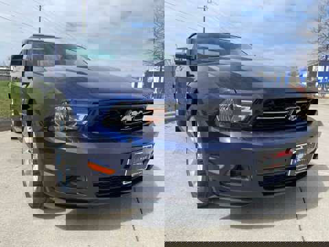 Used 2010 Ford Mustang Coupe image 36