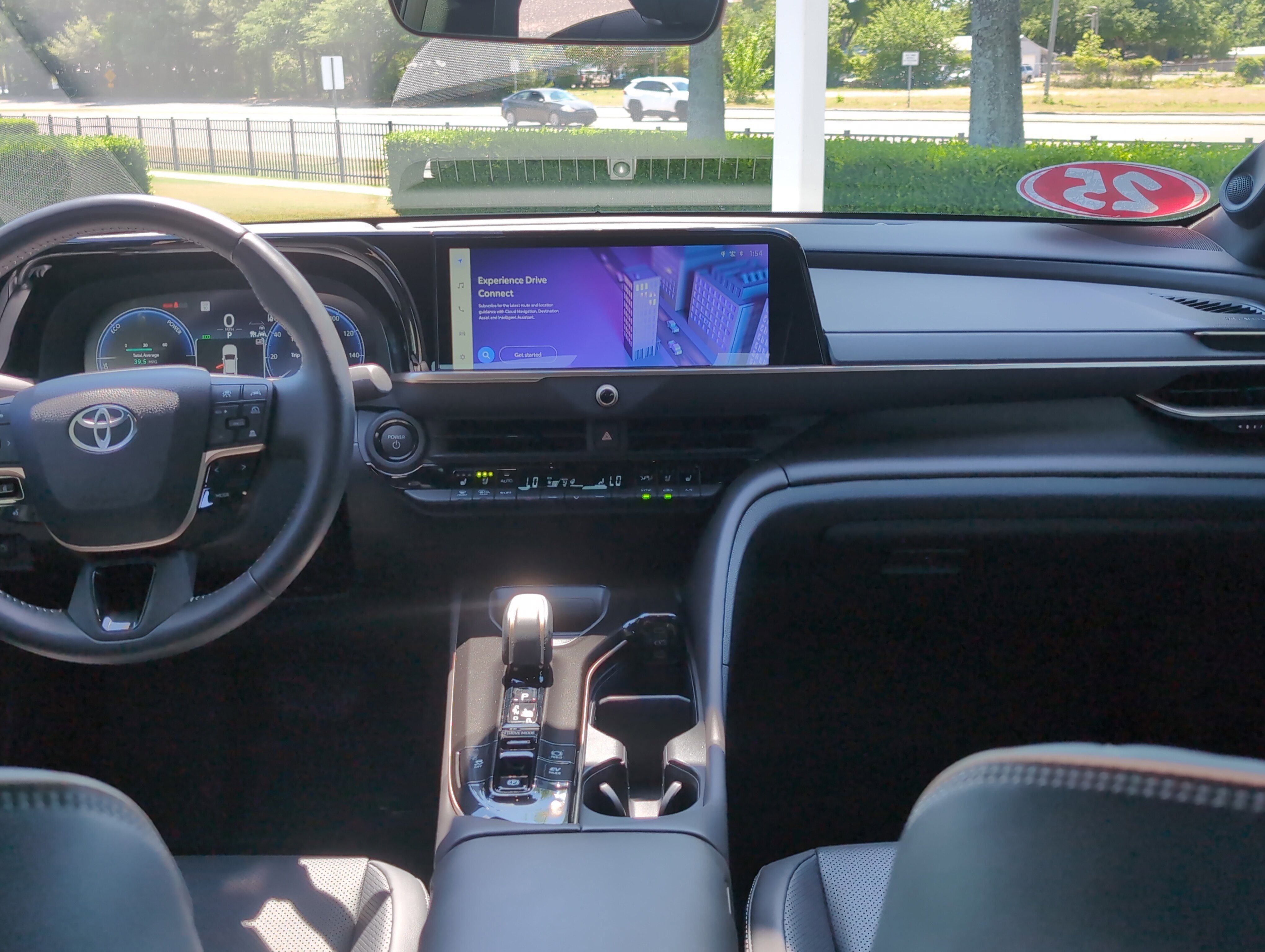 Certified 2025 Toyota Crown AWD/4WD image 30