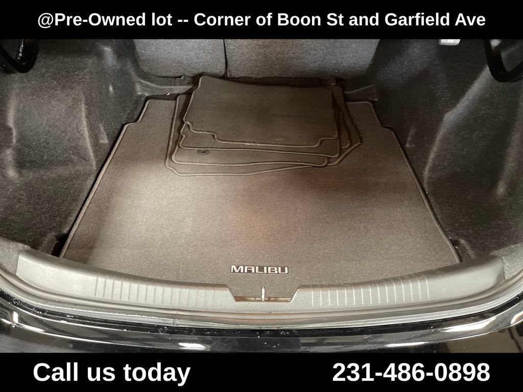 Used 2021 Chevrolet Malibu Premier FWD image 28