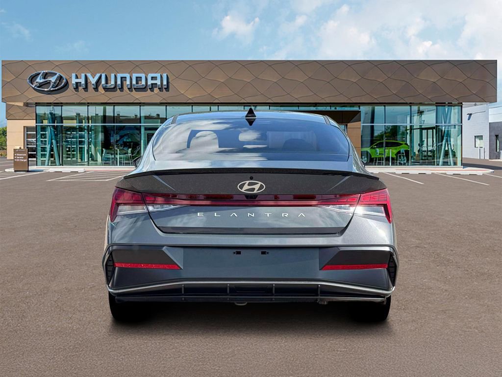 New 2026 Hyundai Elantra SEL Sport image 6