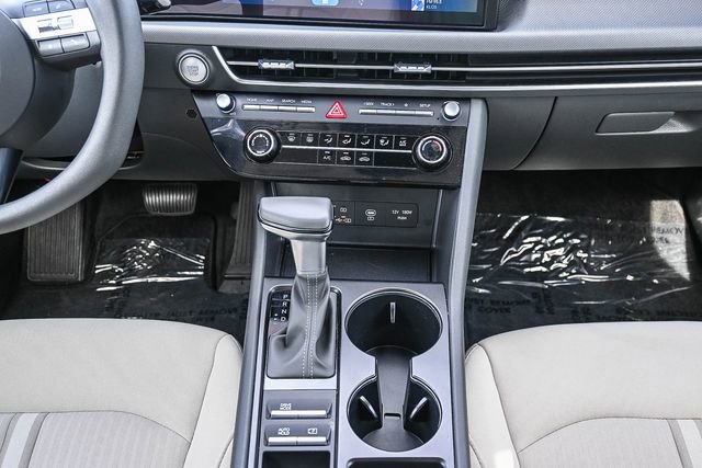 Certified 2025 Hyundai Sonata SE image 18