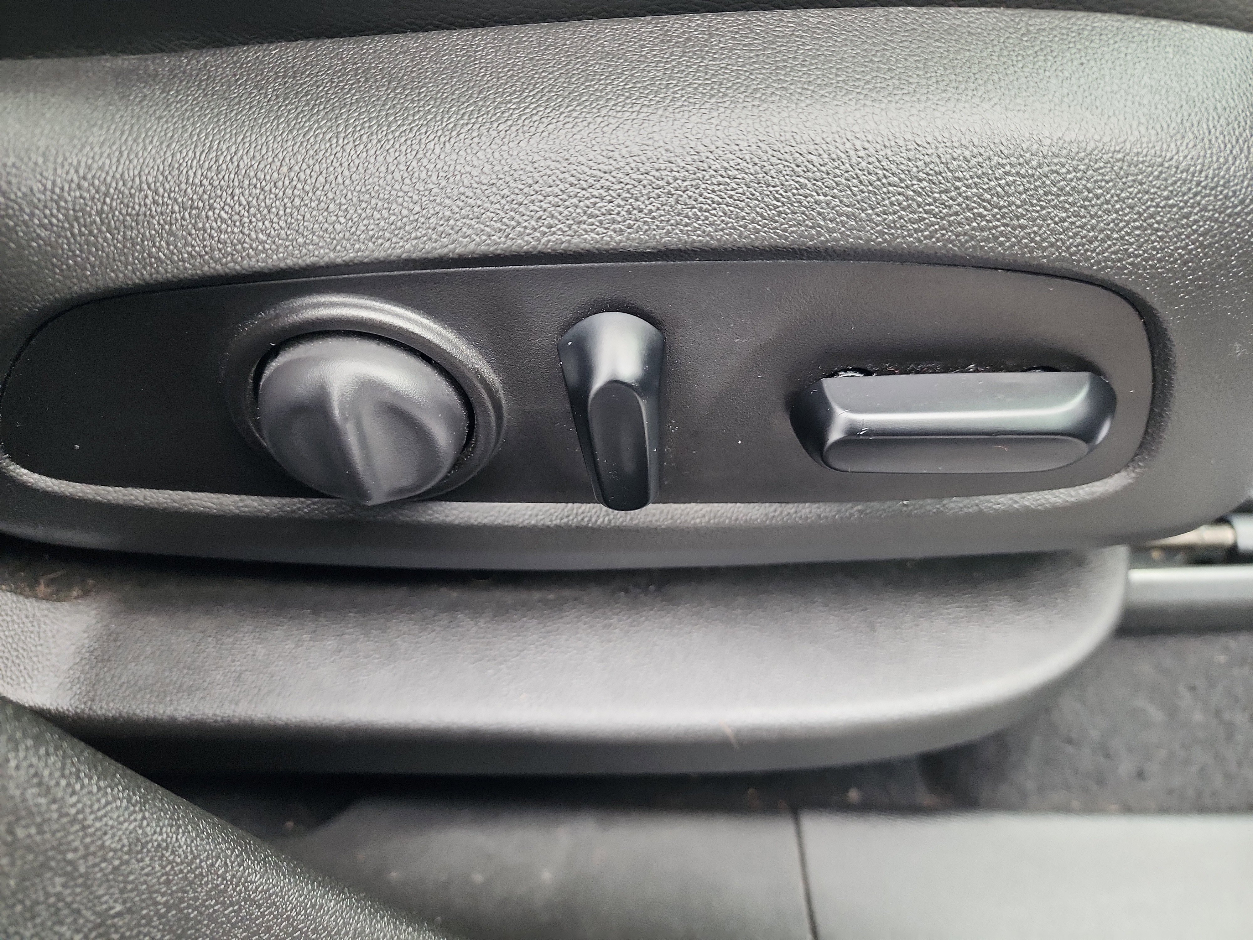 Used 2019 Chevrolet Equinox Premier image 39