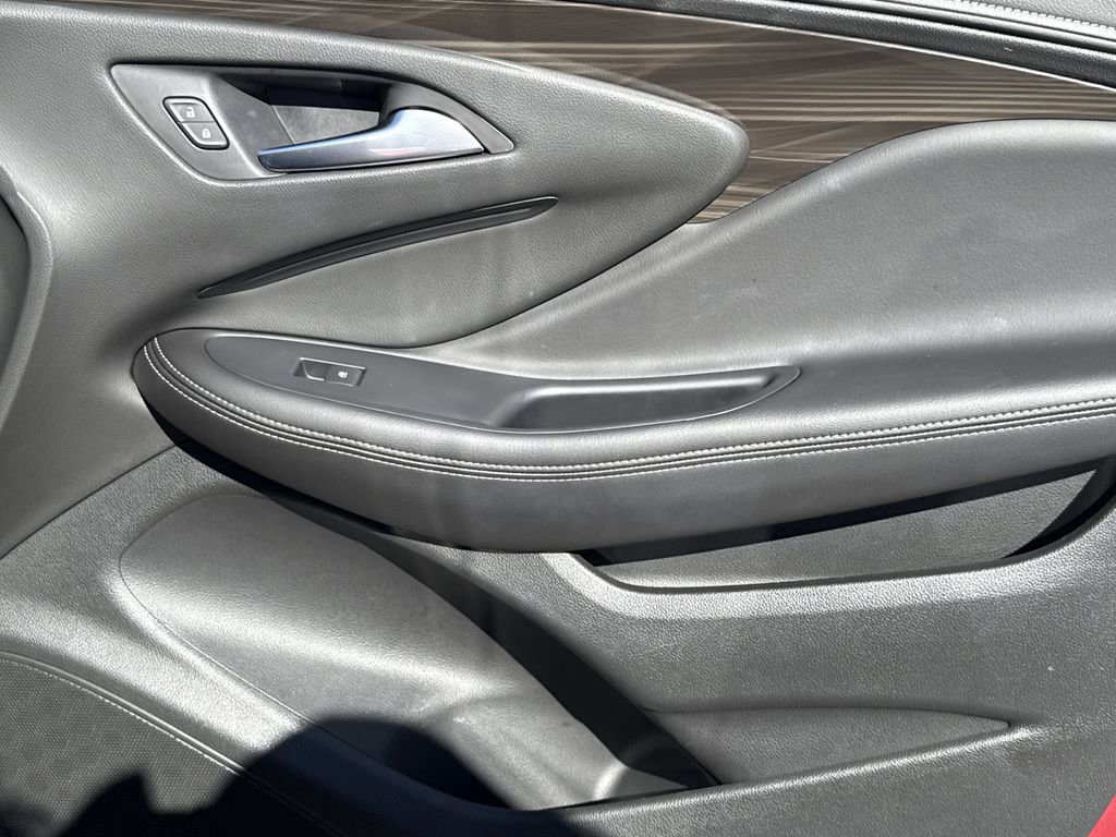 Used 2019 Buick Envision Essence image 14