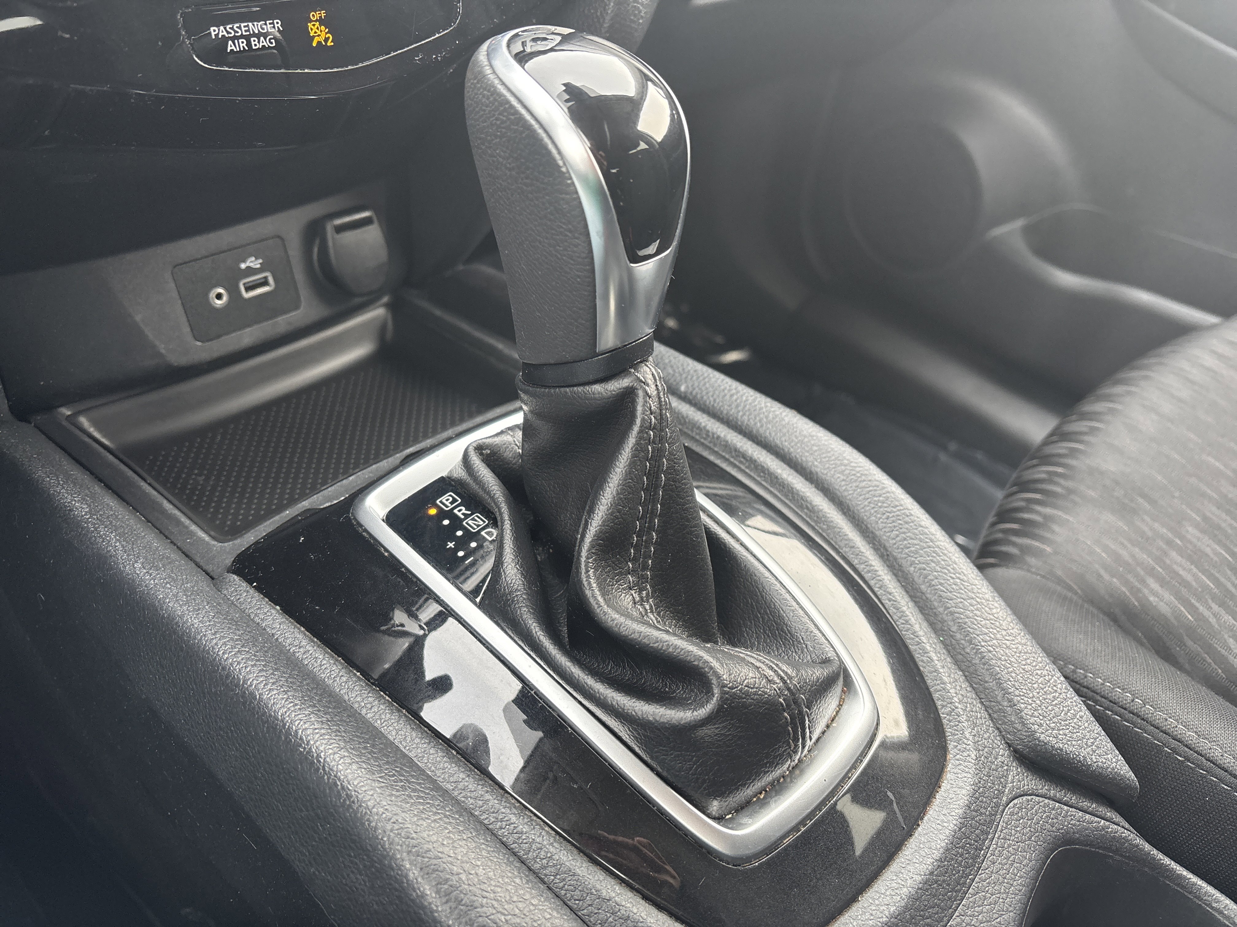 Used 2020 Nissan Rogue SV image 21