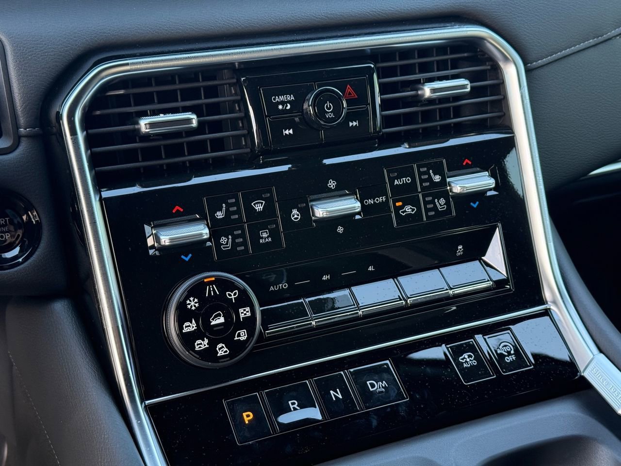 New 2025 Nissan Armada Platinum Reserve image 19