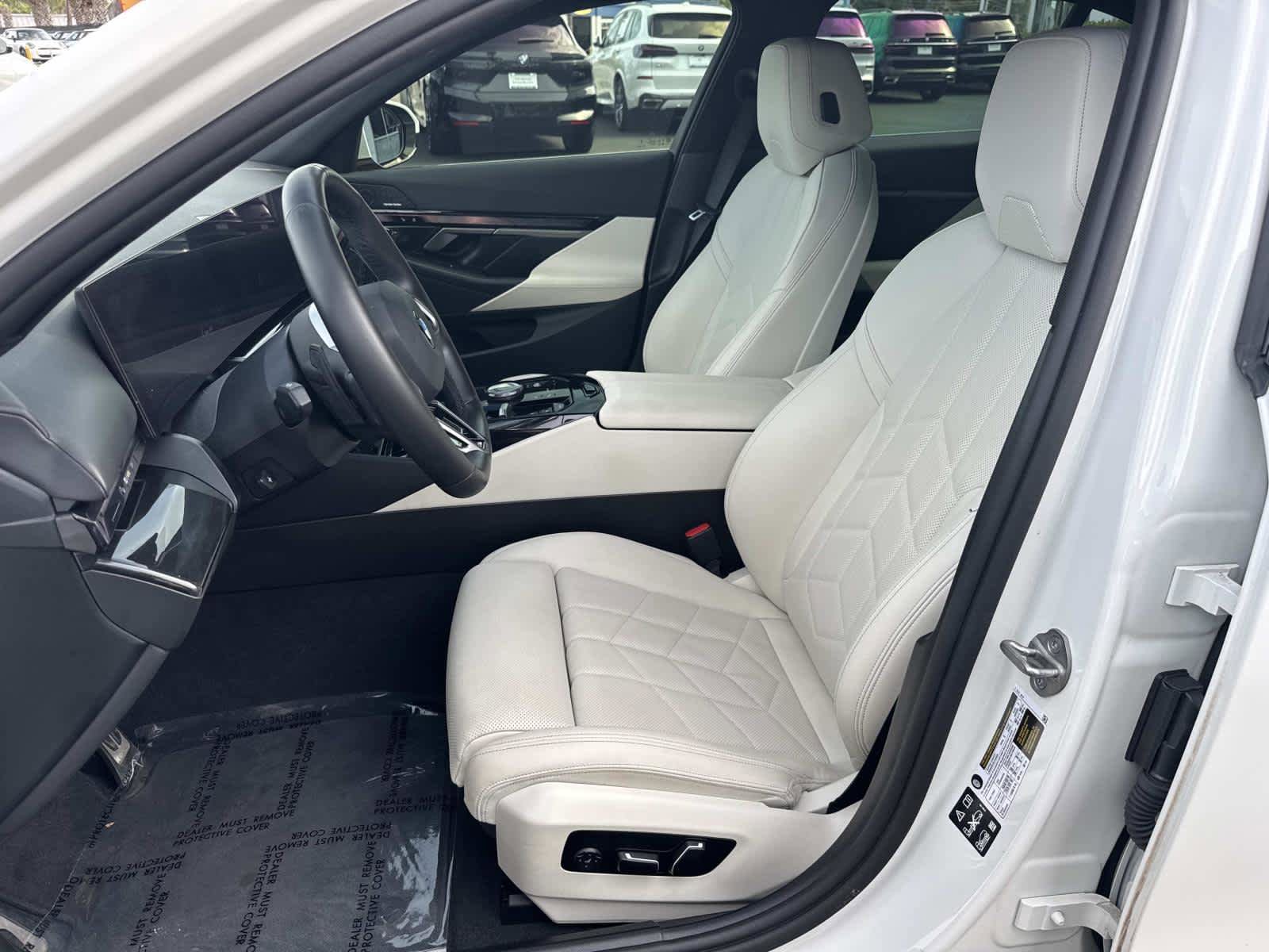 Certified 2024 BMW 540i xDrive w/ M Sport Package image 24