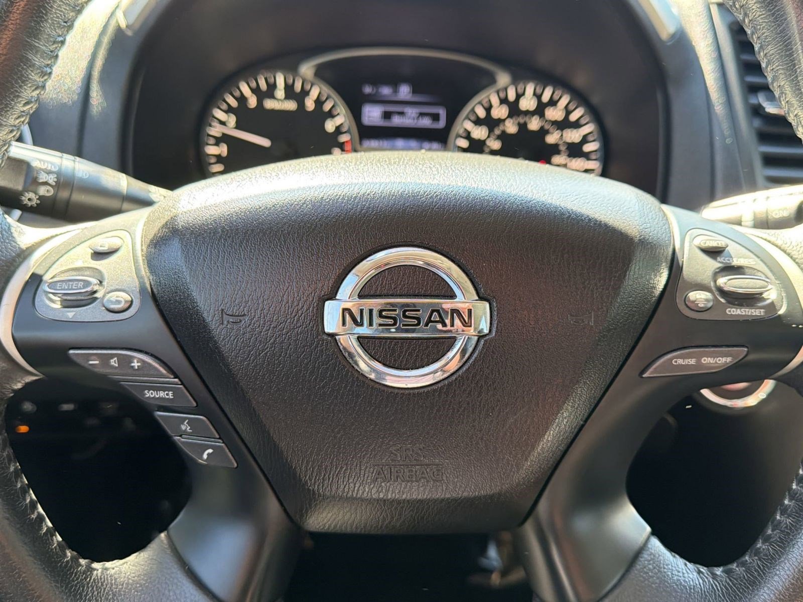 Used 2017 Nissan Pathfinder Platinum w/ Family Entertainment Package image 21