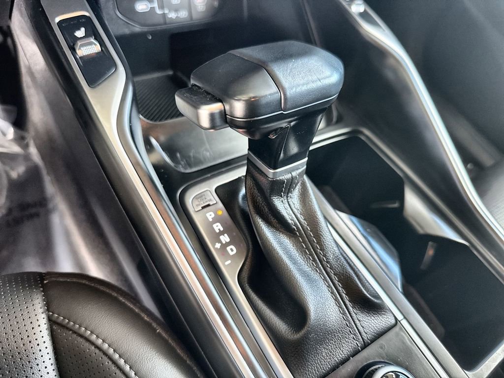 Used 2024 Kia Sorento S image 8