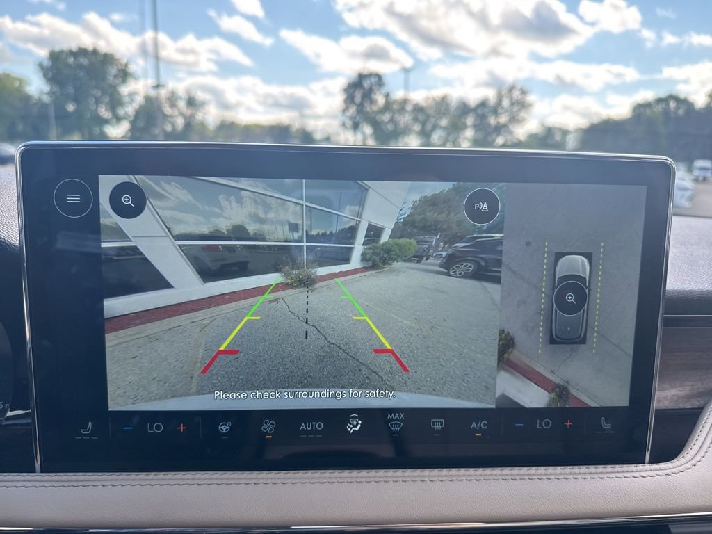 Used 2025 Lincoln Corsair Reserve w/ Jet Appearance Package image 15