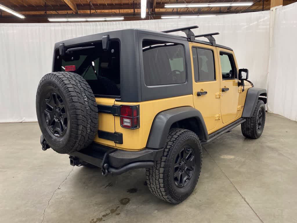 Used 2013 Jeep Wrangler Unlimited Sahara AWD/4WD image 6