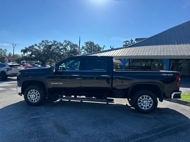 Used 2023 Chevrolet Silverado 2500 LTZ AWD/4WD image 2