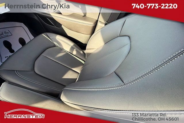 New 2026 Chrysler Voyager LX FWD image 11