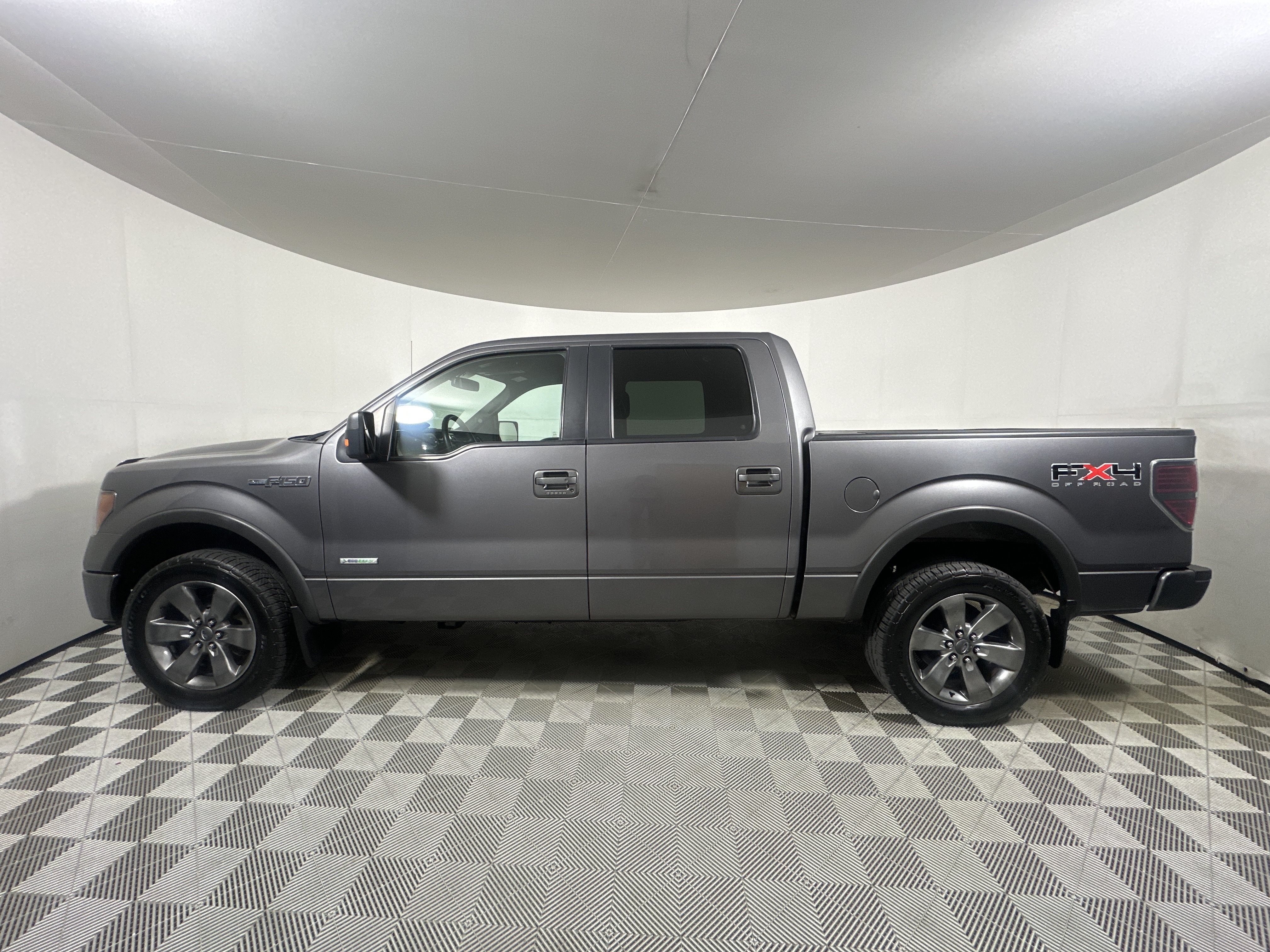 Used 2011 Ford F150 FX4 w/ FX Luxury Pkg AWD/4WD image 4
