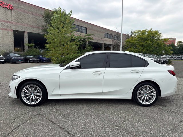 Used 2023 BMW 330i xDrive Sedan w/ Premium Package AWD/4WD image 22