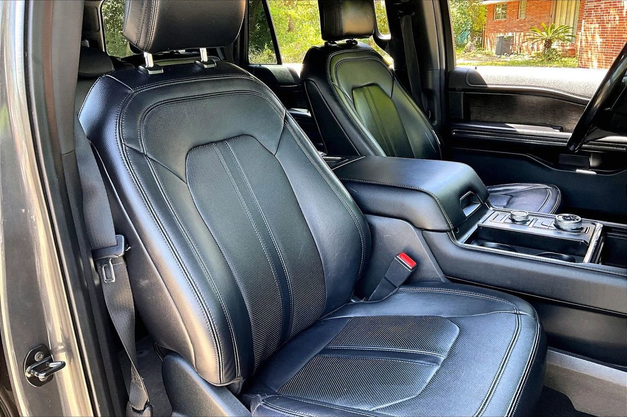 Used 2019 Ford Expedition Limited AWD/4WD image 29