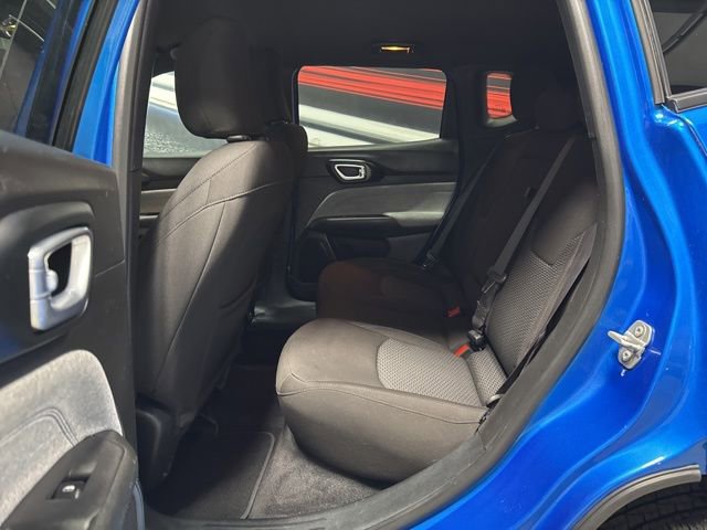 Used 2024 Jeep Compass Sport image 14