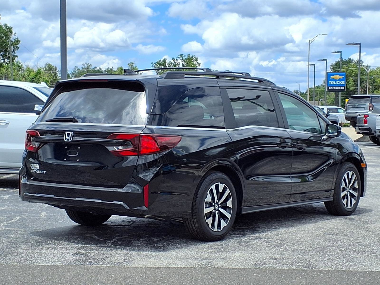 Used 2026 Honda Odyssey EX-L image 4