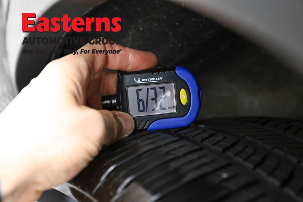 Used 2023 Nissan Pathfinder SL w/ SL Premium Package image 28