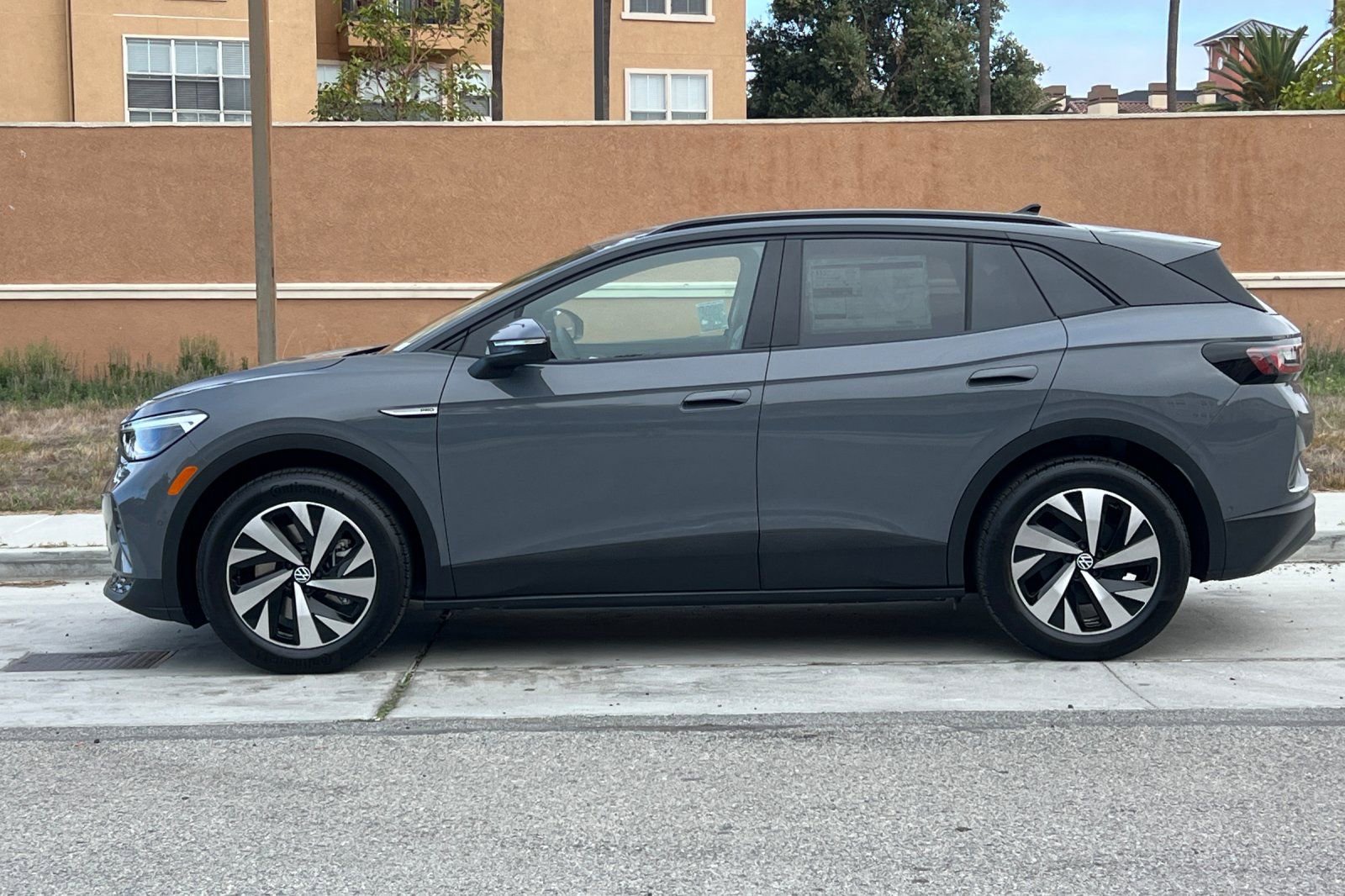 New 2025 Volkswagen ID.4 Pro image 7