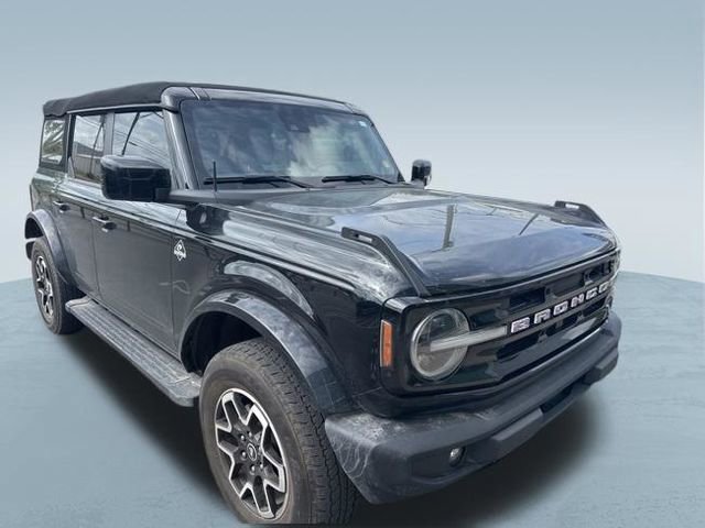 Used 2023 Ford Bronco Outer Banks AWD/4WD image 11