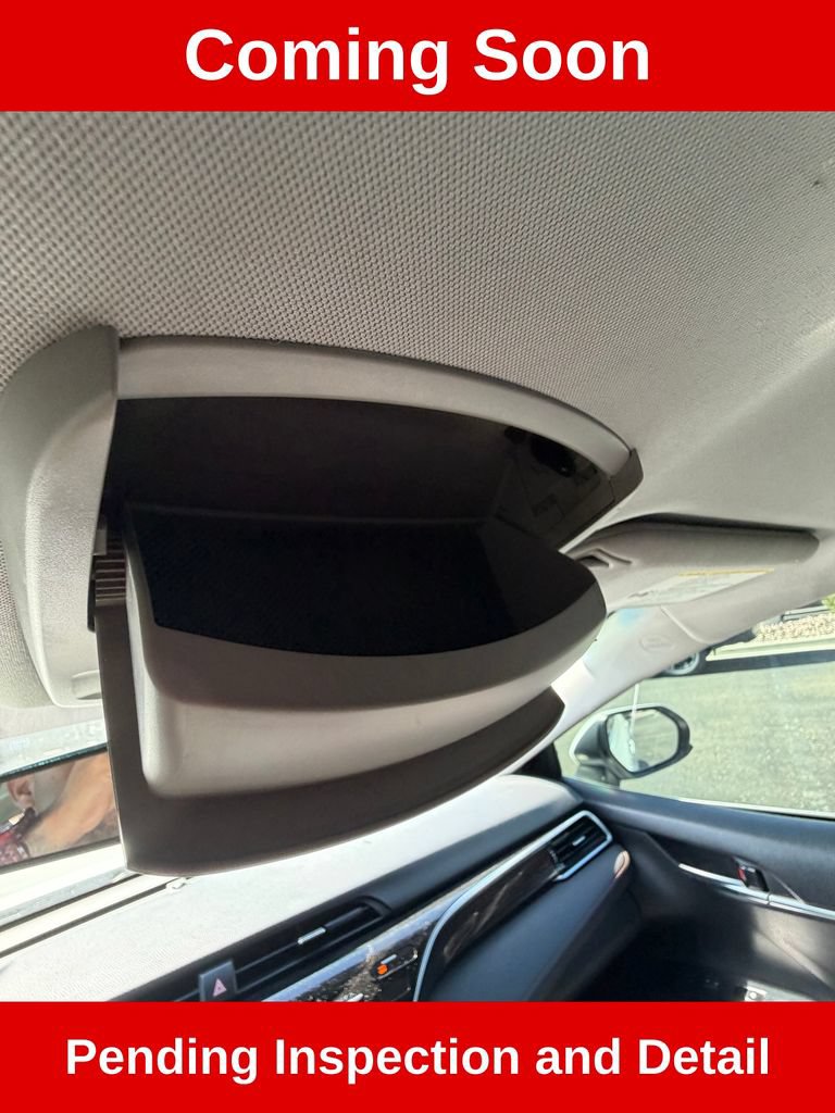 Used 2018 Toyota Camry LE FWD image 17