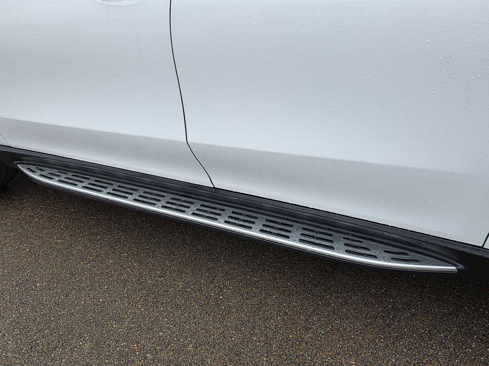 Used 2025 Mercedes-Benz GLS 450 4MATIC image 7