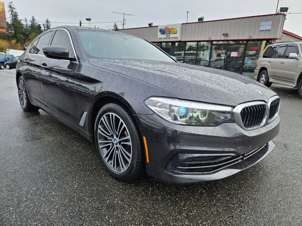 Used 2020 BMW 530i xDrive w/ Convenience Package image 3