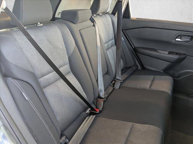 Used 2025 Nissan Rogue SV image 19