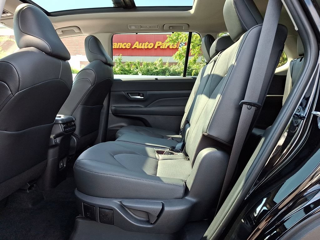 Certified 2026 Toyota Grand Highlander AWD image 10