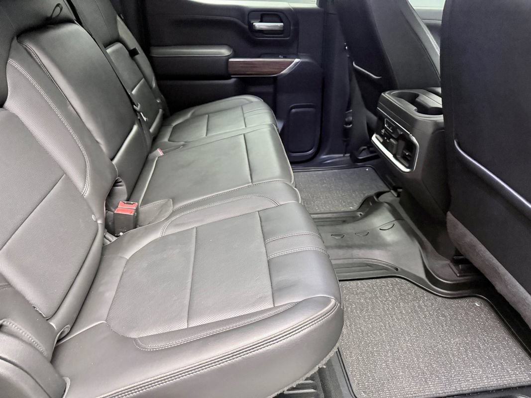 Used 2021 Chevrolet Silverado 1500 High Country w/ Technology Package AWD/4WD image 14