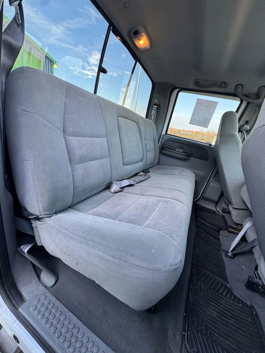 Used 2003 Ford F350 XLT image 27