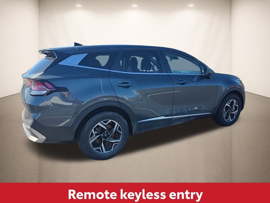 Used 2024 Kia Sportage LX image 5