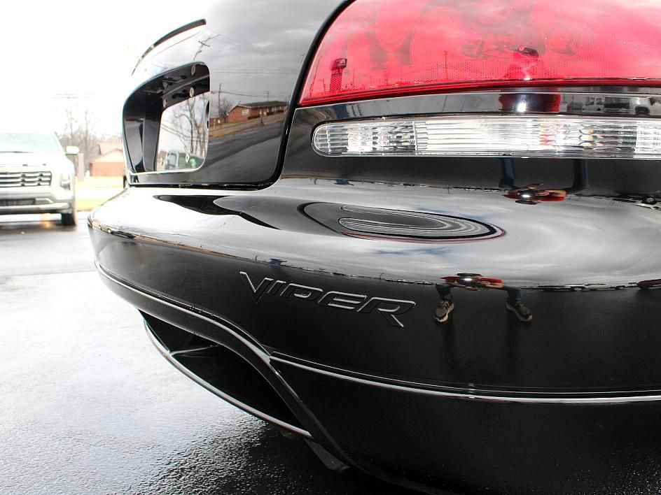 Used 2006 Dodge Viper SRT-10 RWD image 11