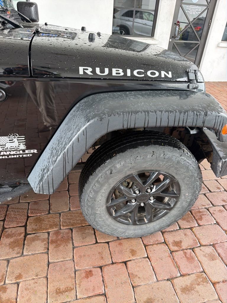 Used 2009 Jeep Wrangler Unlimited Rubicon w/ Dual Top Group image 17