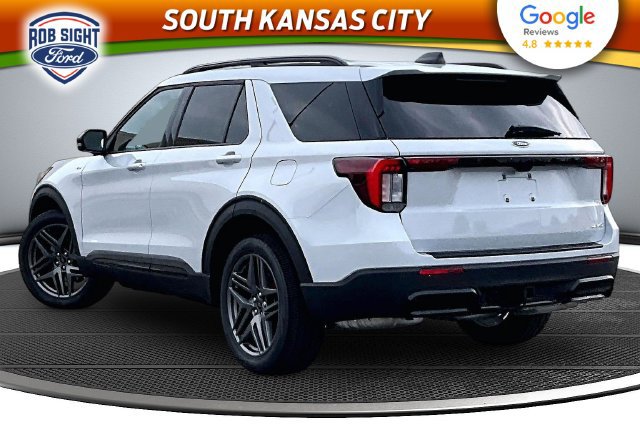 New 2026 Ford Explorer ST-Line w/ ST-Line Street Pack AWD/4WD image 3