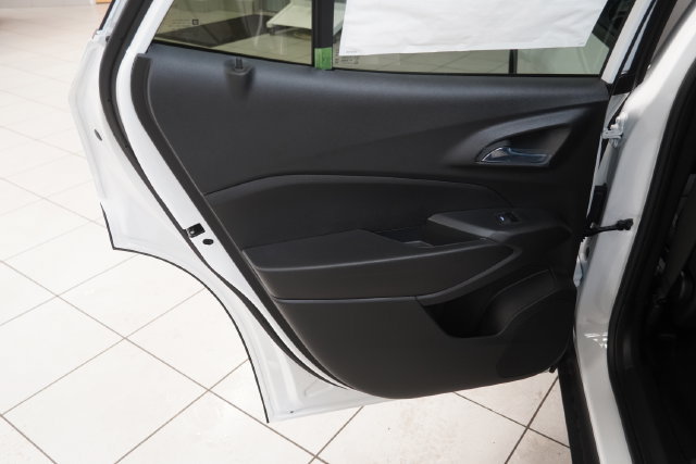 New 2026 Chevrolet Trax LS w/ LS Convenience Package FWD image 20