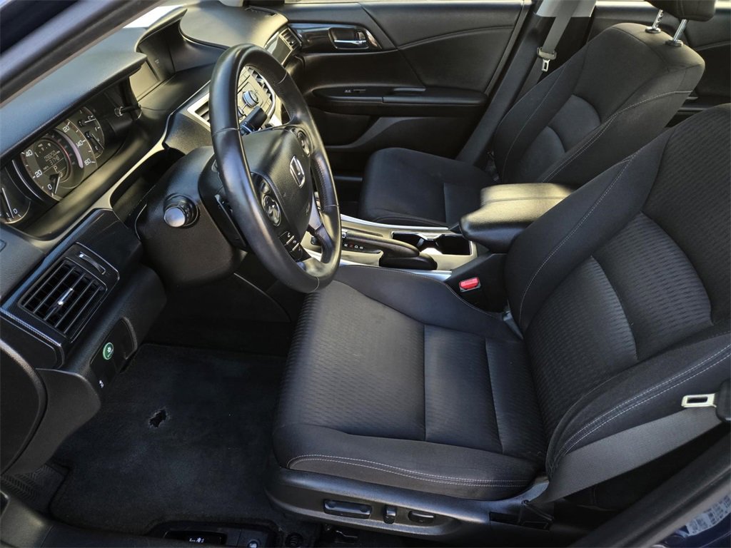 Used 2015 Honda Accord Sport image 13