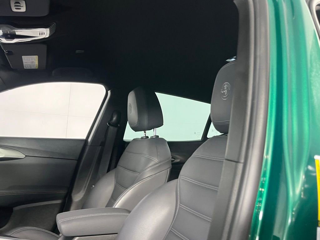 Used 2025 Alfa Romeo Tonale w/ Premium Package image 21