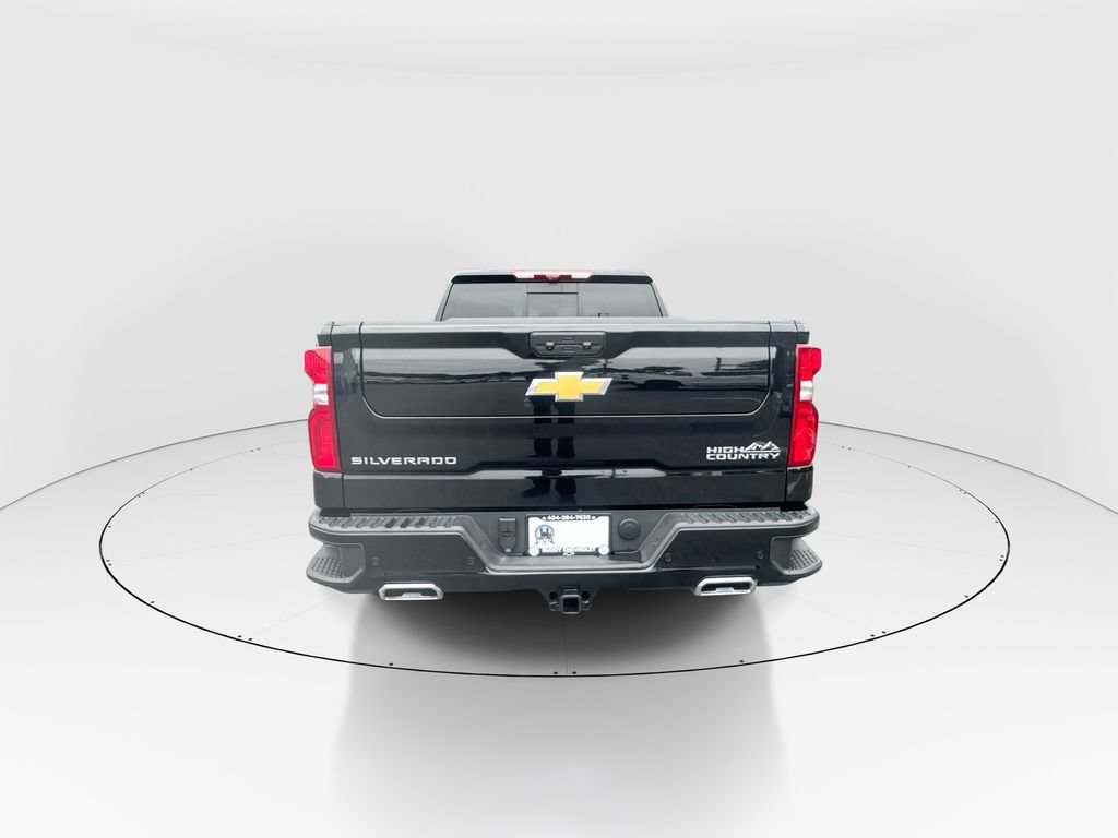 Used 2025 Chevrolet Silverado 1500 High Country w/ High Country Premium Package AWD/4WD image 7
