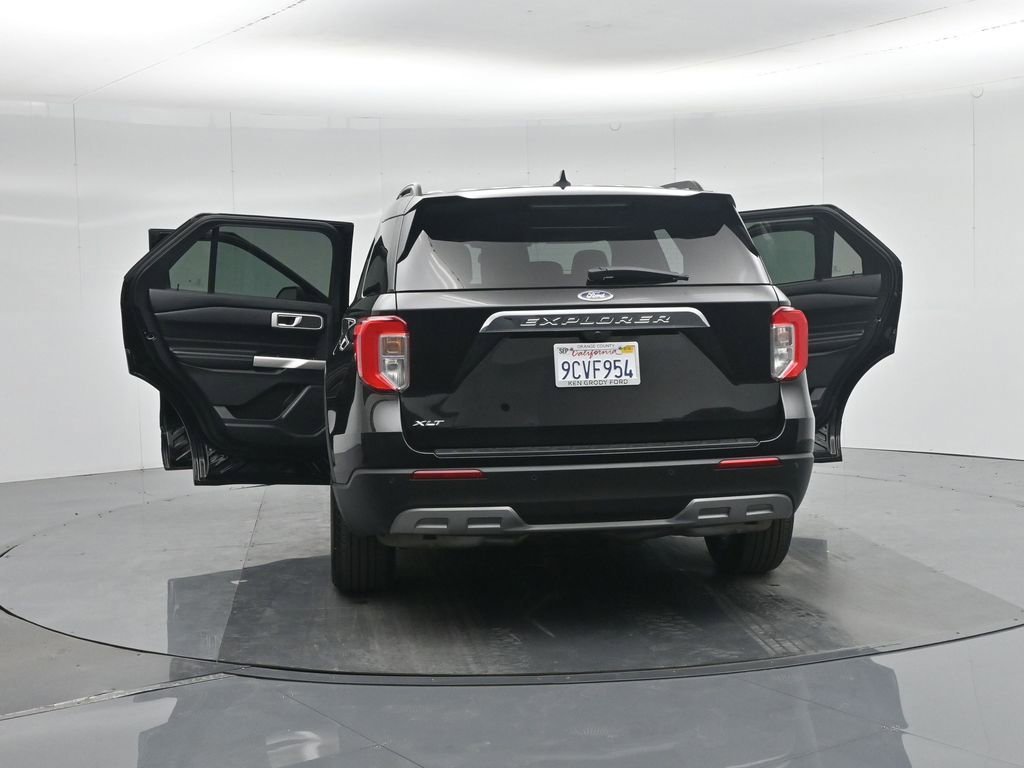 Certified 2022 Ford Explorer XLT w/ Equipment Group 202A image 57