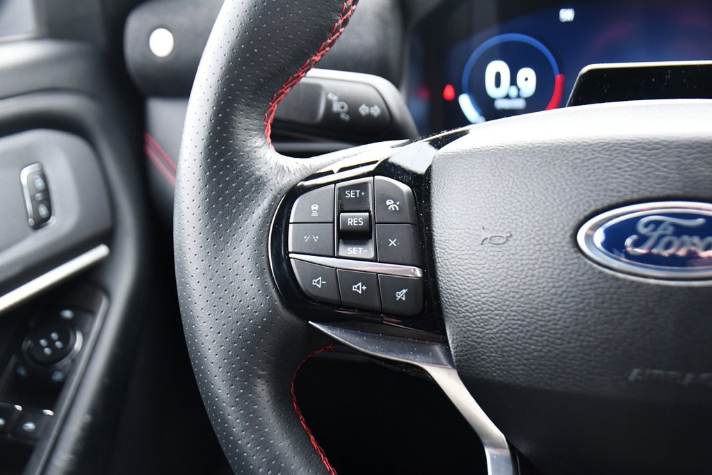 Used 2025 Ford Explorer ST-Line w/ ST-Line Street Pack image 36