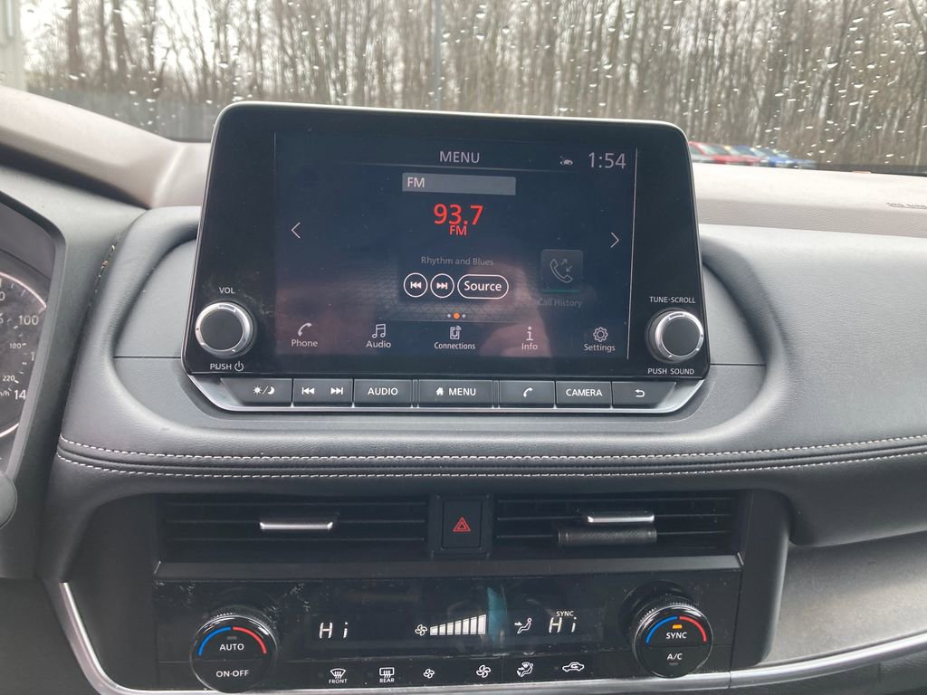 Used 2023 Nissan Rogue SV image 33