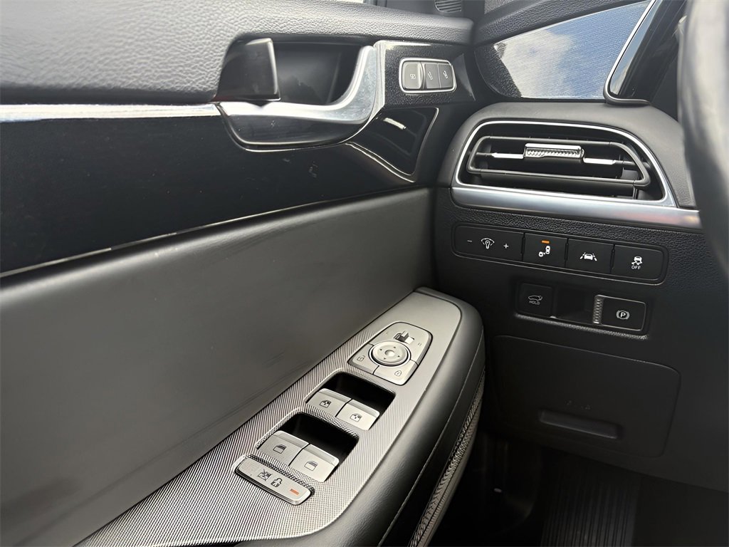 Used 2022 Hyundai Palisade Limited image 12